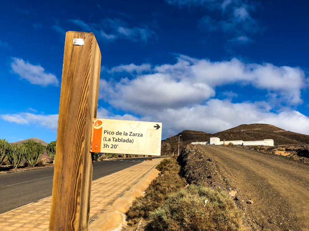 Schild Wanderung Pico de la Zarza Fuerteventura