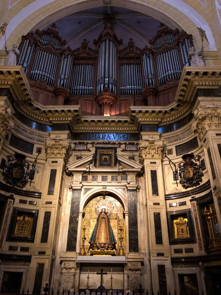 Blick auf die Orgel in der Kathedrale in Murcia. Rückfahrt über Spanien - Murcia