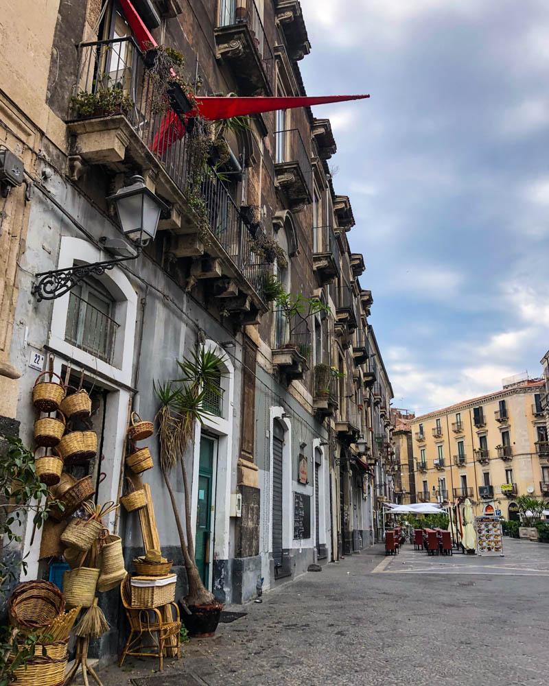 Fußgängerzone in der Altstadt von Catania.